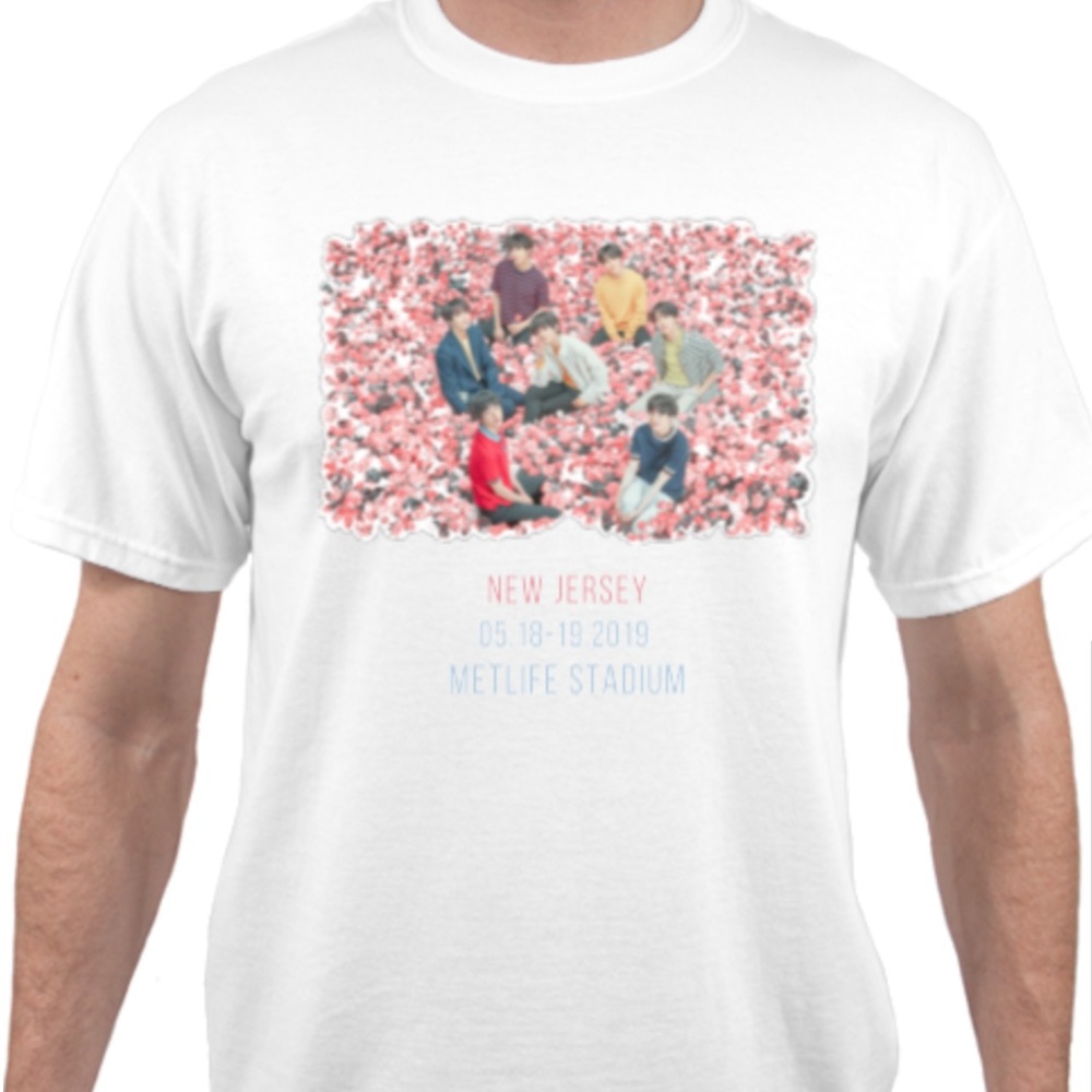 BTS Speak Yourself Tour Tees - Picture 4 of 6
